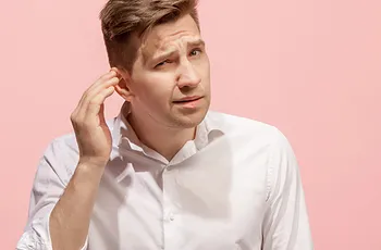 mann hoert schlecht akustikusneurinom-hno21